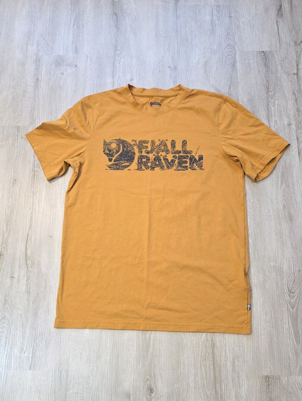 Fjallraven Men's Small Mustard Lush Logo Graphic T-shirt Tee Scandi Gorpcore